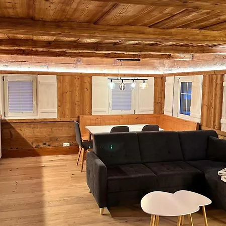 Rudi בית נופש *